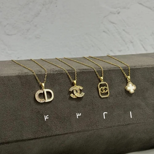 آویز گردنبند مینیمال برند