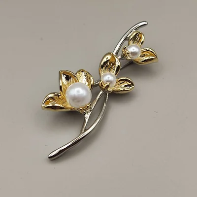 گل سینه مدل شاخه گل