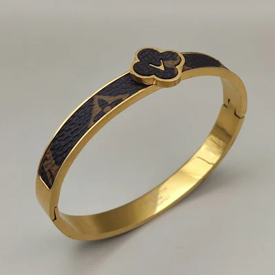 بنگل لویی ویتون طرح گل ونکلیف