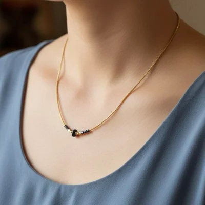 گردنبند مینیمال مشکی ترک