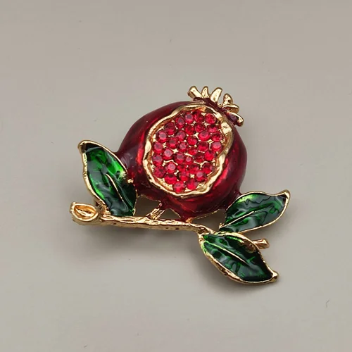 گل سینه مدل برگ و انار