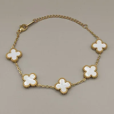 دستبند ونکلیف سفید صدفی