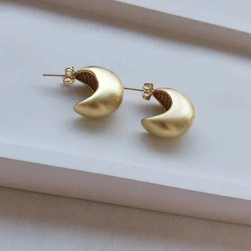 گوشواره اسپرت هلالی طلایی مات