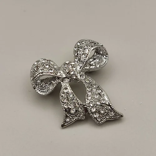 گل سینه پاپیون کوچک